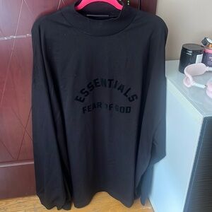 Men’s Essentials Long sleeve T-shirt